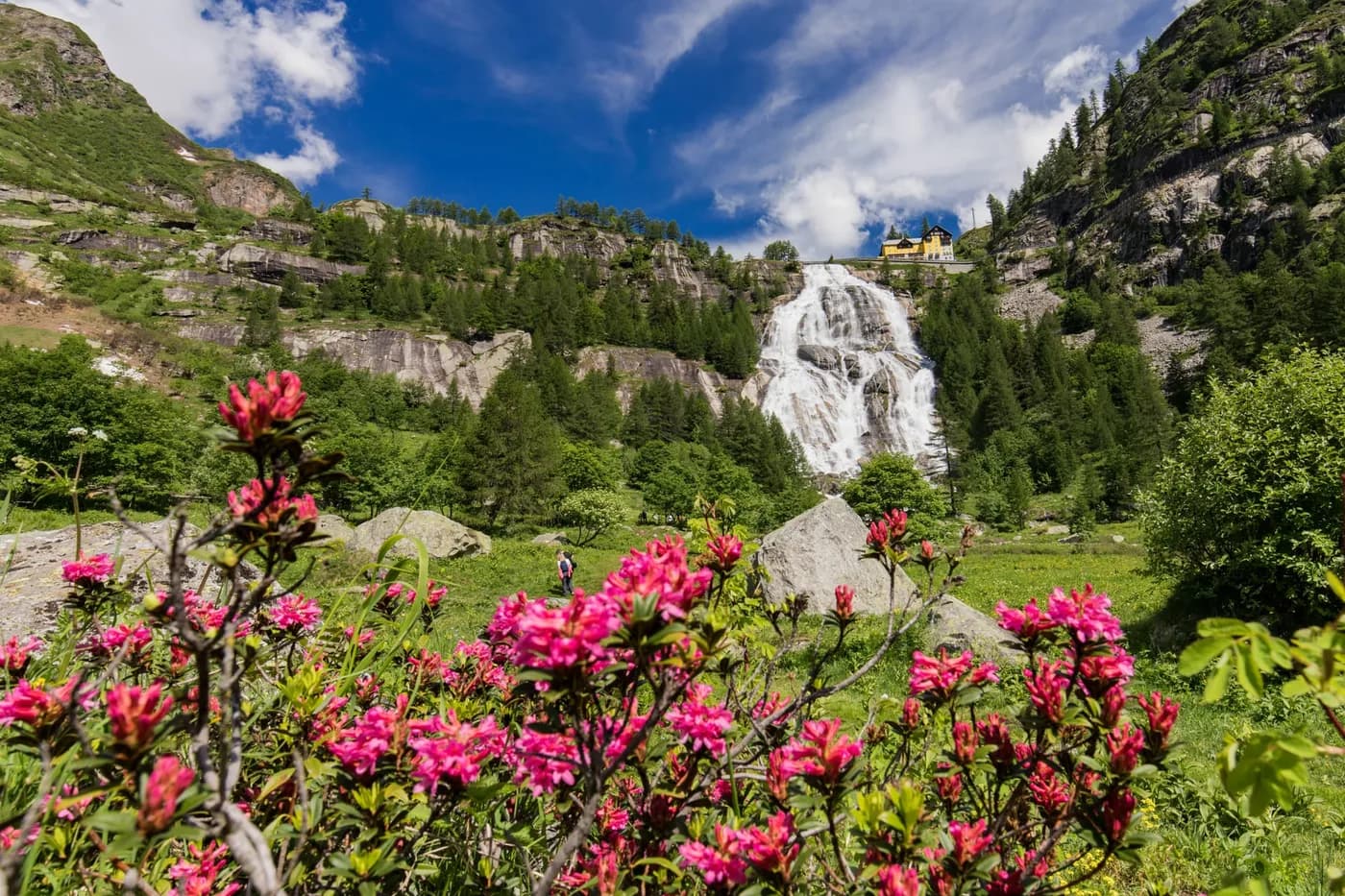 Cascata del Toce dal basso